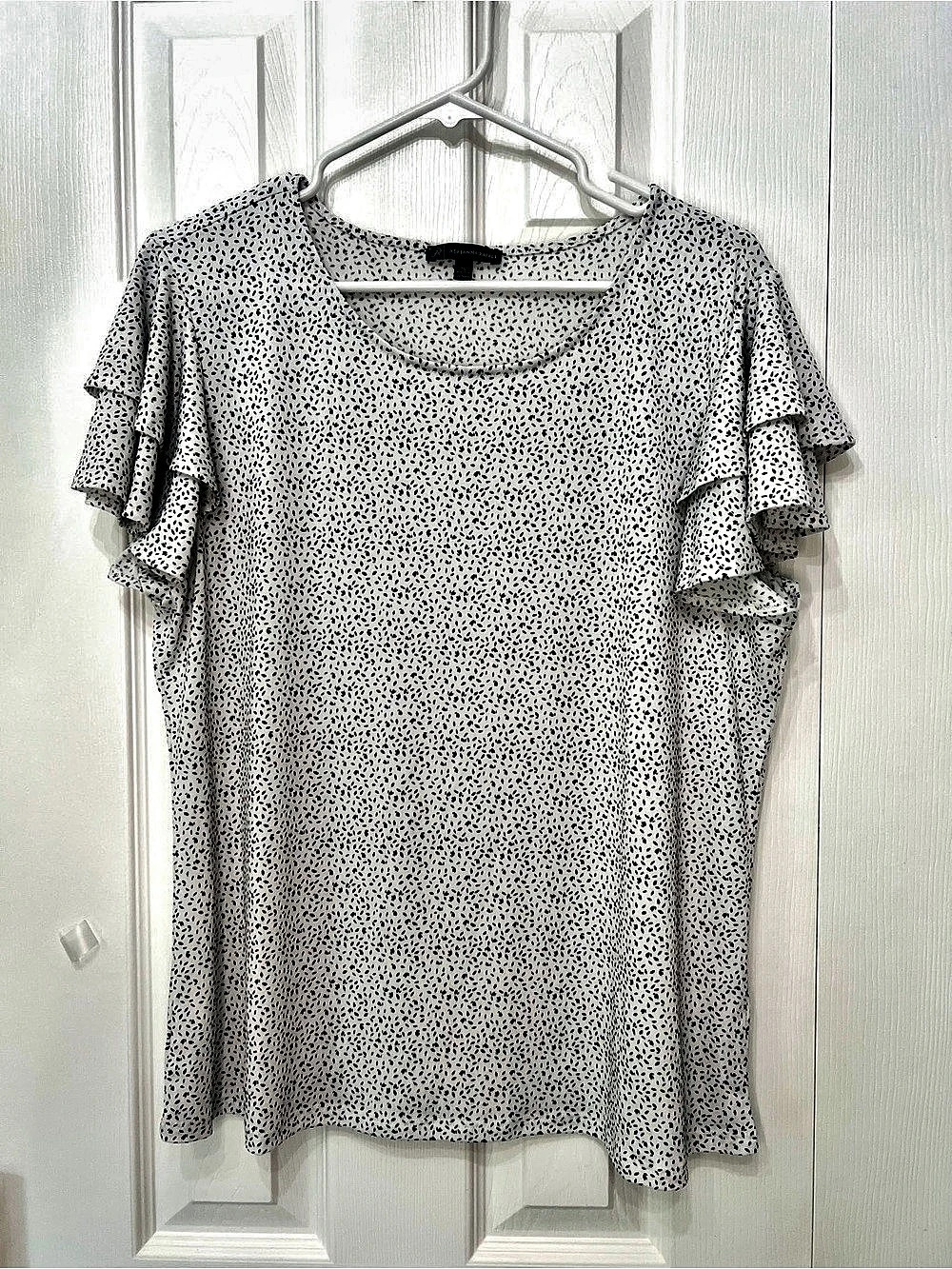 Adrianna Papell Black and White Polka Dot Flutter Sleeve Blouse Small Like New